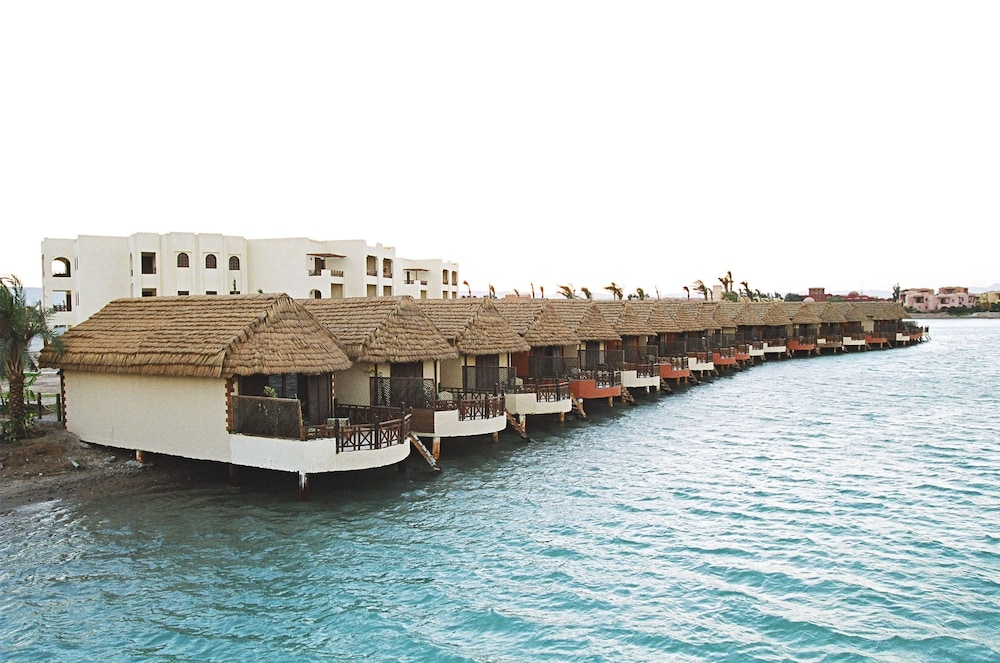 Hotel Panorama Bungalow Resort El Gouna — Hotel building in El Gouna, Red Sea