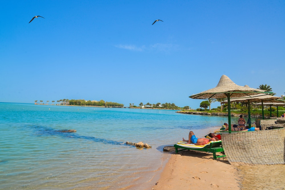Hotel Panorama Bungalow Resort El Gouna — Beach in El Gouna, Red Sea