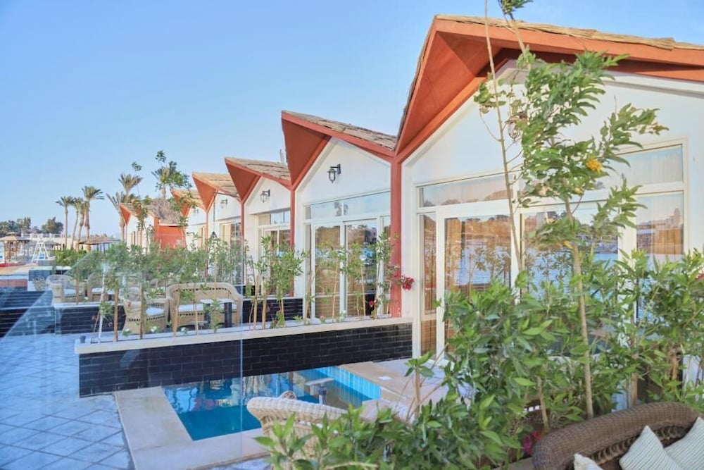Hotel Panorama Bungalow Resort El Gouna — Hotel building in El Gouna, Red Sea