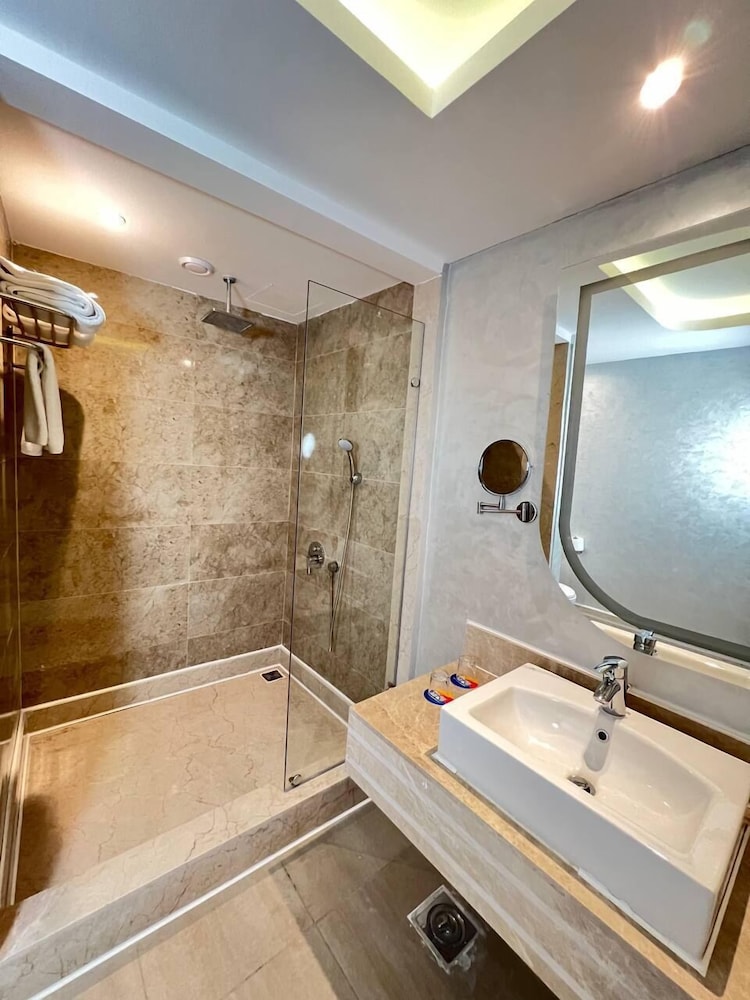 Bellagio Beach Resort — Hotel rooms in Hurghada, Red Sea