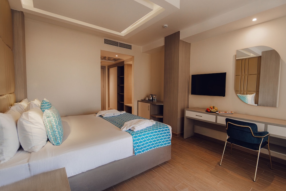 Bellagio Beach Resort — Hotel rooms in Hurghada, Red Sea