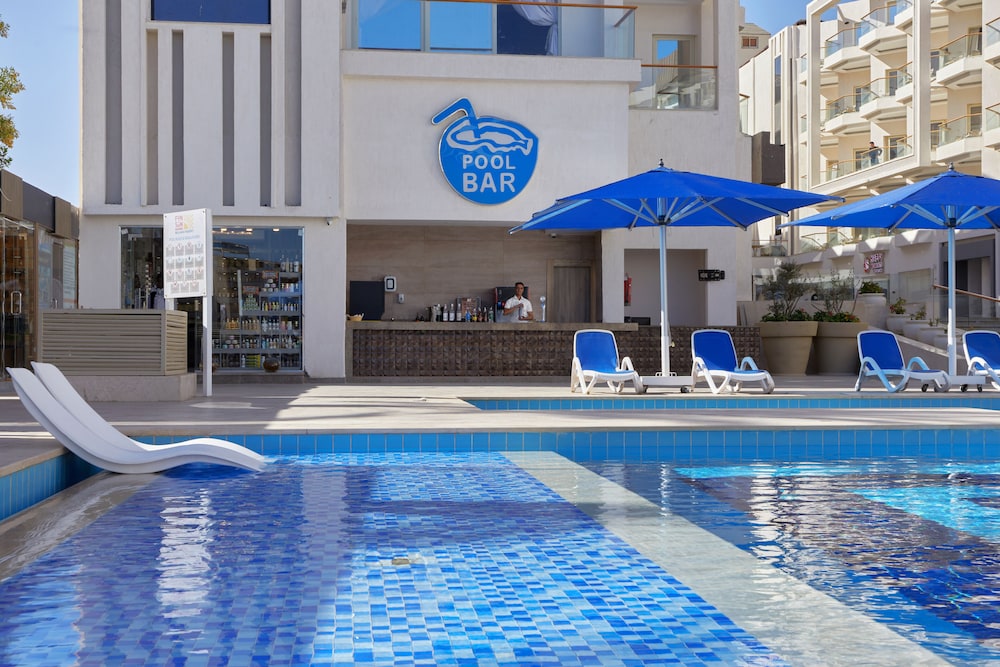 Bellagio Beach Resort — Restaurant & bars in Hurghada, Red Sea