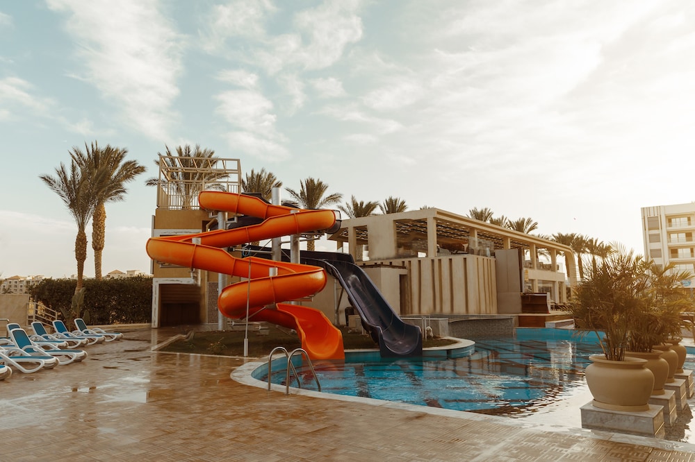Bellagio Beach Resort — Attractions for children in Hurghada, Red Sea