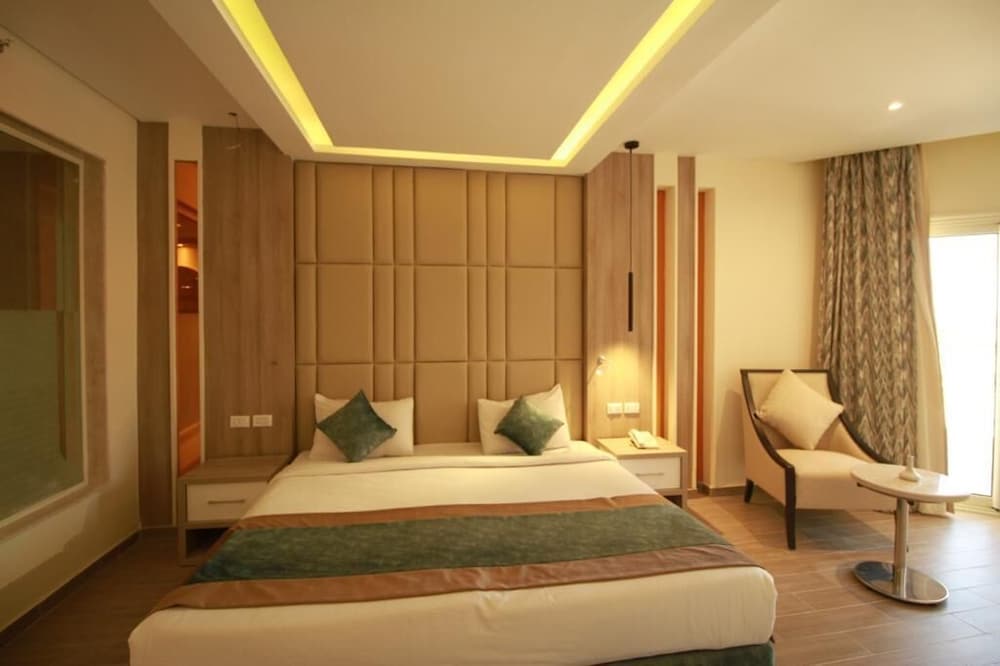 Bellagio Beach Resort — Hotel rooms in Hurghada, Red Sea