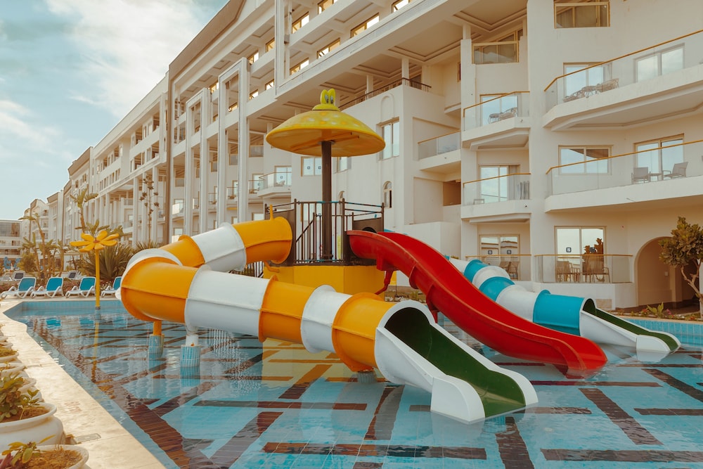 Bellagio Beach Resort — Attractions for children in Hurghada, Red Sea