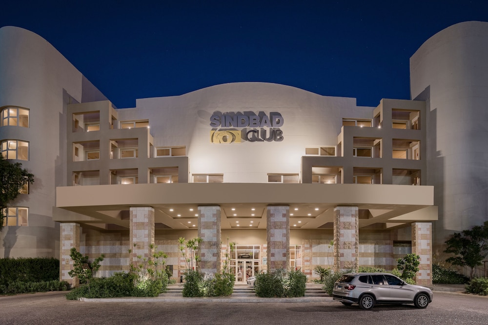 Sindbad Club — Hotel building in Hurghada, Red Sea