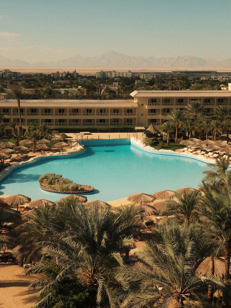 Sindbad Club — Swimming pool in Hurghada, Red Sea