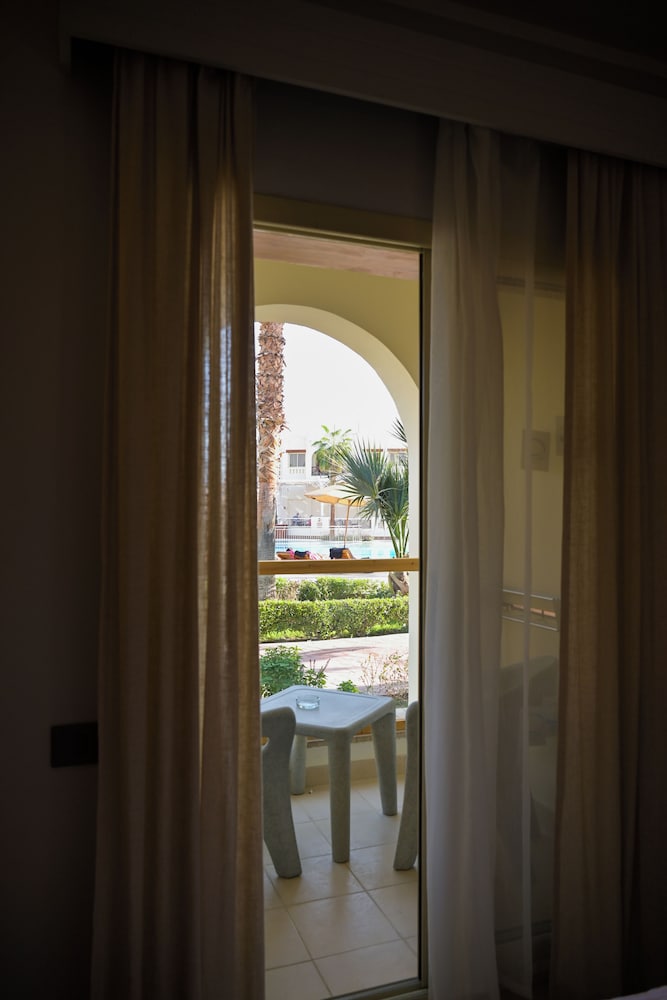 Amphoras Aqua Adults Friendly — Hotel rooms in Sharm El Sheikh, Red Sea