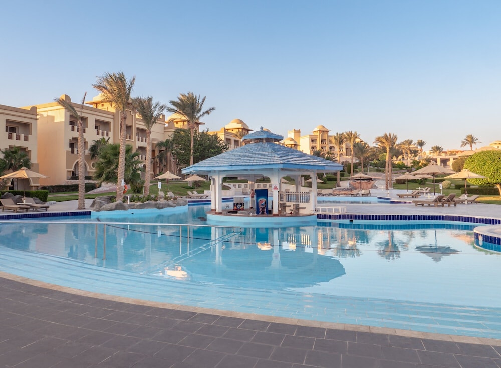 SRNTY Sea Reef - Ex Serenity Alpha Beach — Swimming pool in Makadi Bay, Red Sea