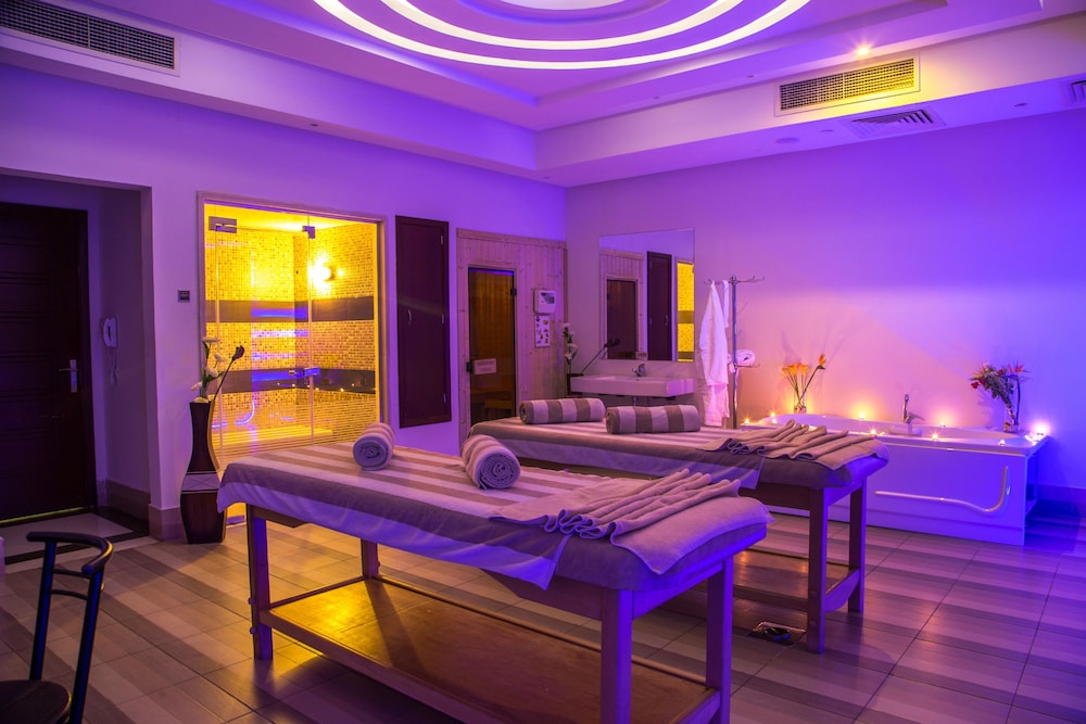 SRNTY Sea Reef - Ex Serenity Alpha Beach — Spa in Makadi Bay, Red Sea