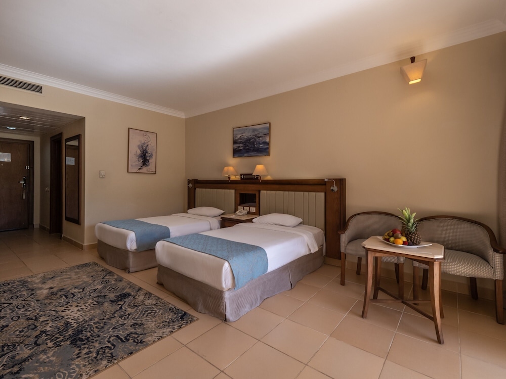 SRNTY Sea Reef - Ex Serenity Alpha Beach — Hotel rooms in Makadi Bay, Red Sea