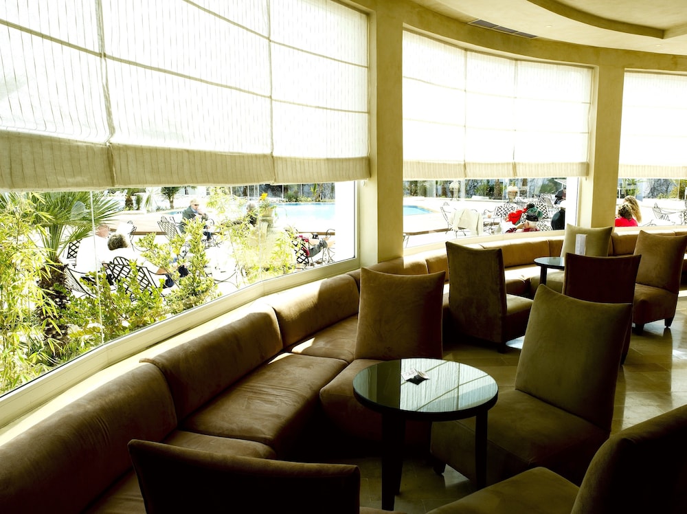 Thalassa Mahdia — Restaurant & bars in Mahdia, Mahdia