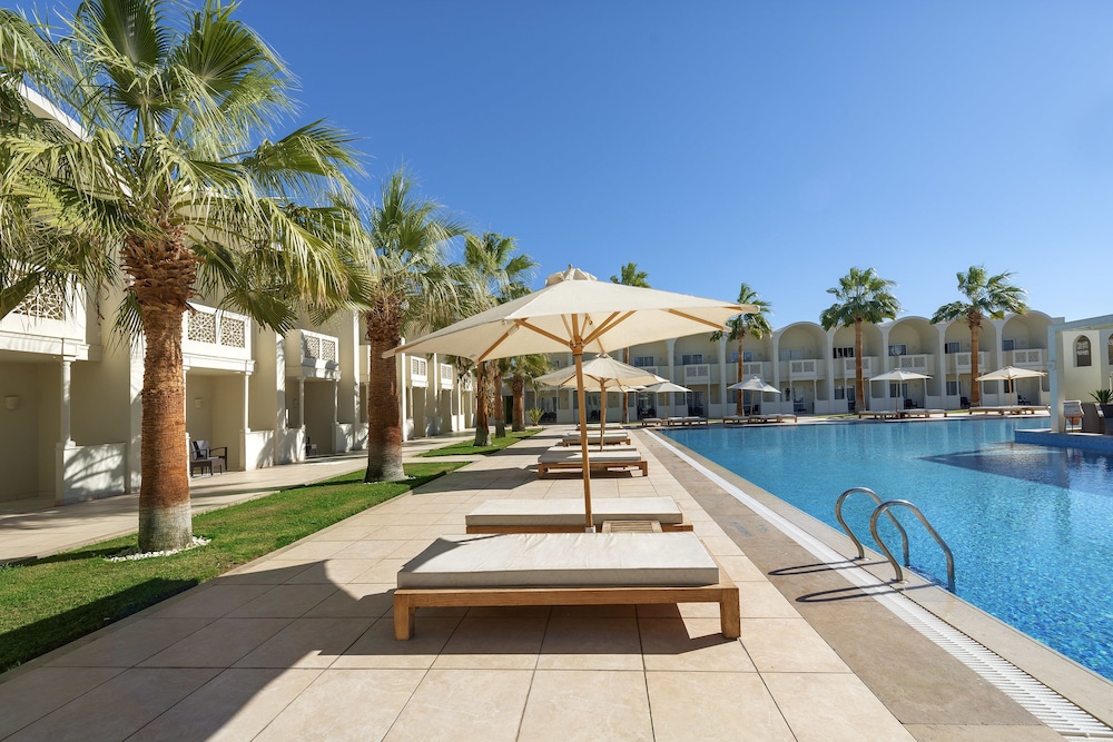 Reef Oasis Beach Aqua Park Resort — Swimming pool in Sharm El Sheikh, Red Sea