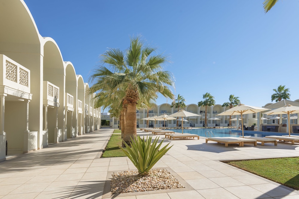 Reef Oasis Beach Aqua Park Resort — Swimming pool in Sharm El Sheikh, Red Sea