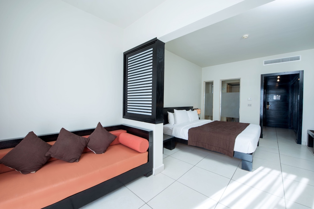 Reef Oasis Beach Aqua Park Resort — Hotel rooms in Sharm El Sheikh, Red Sea