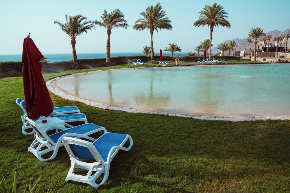 Retac Qunay Dahab Resort & Spa — Swimming pool in Dahab, Red Sea