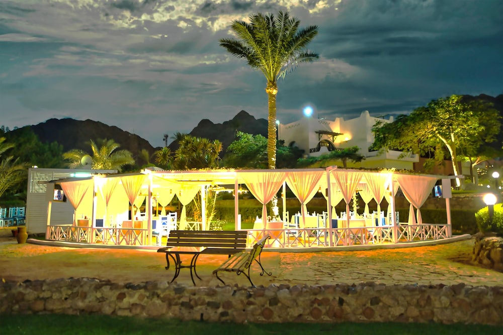 Tropitel Dahab Oasis Resort — Restaurant in Dahab, Red Sea