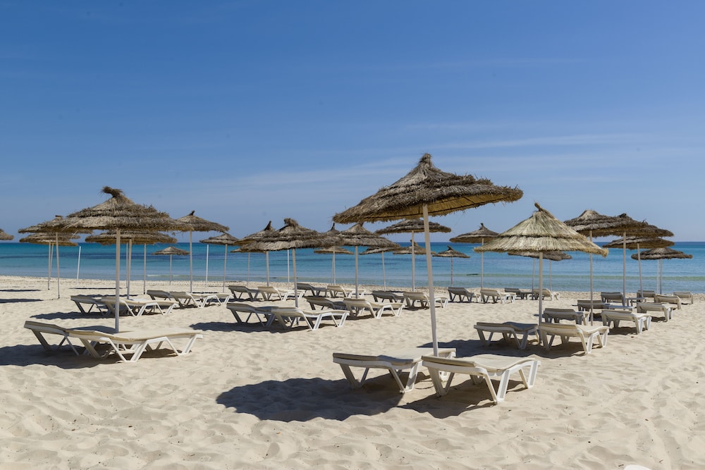 Hotel Tour Khalef — Beach in Sousse, Sousse