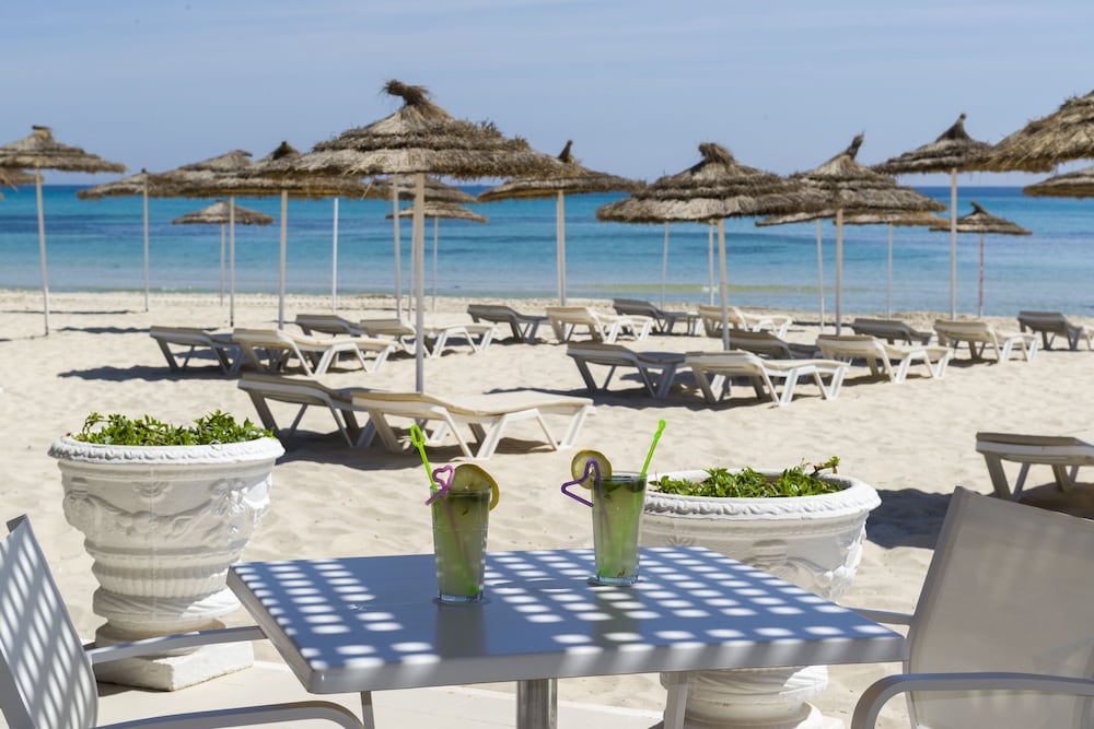 Hotel Tour Khalef — Beach in Sousse, Sousse