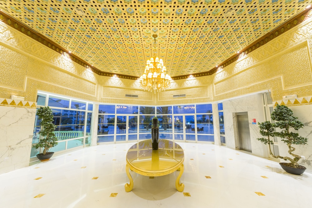Hotel Tour Khalef — Hotel building in Sousse, Sousse