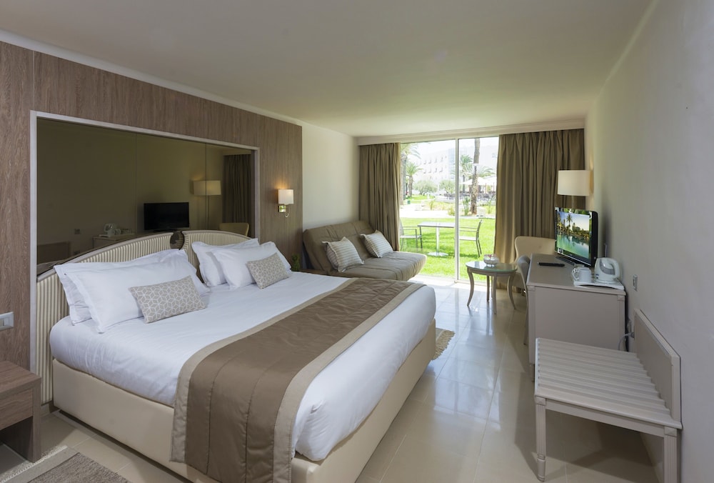 Hotel Tour Khalef — Hotel rooms in Sousse, Sousse