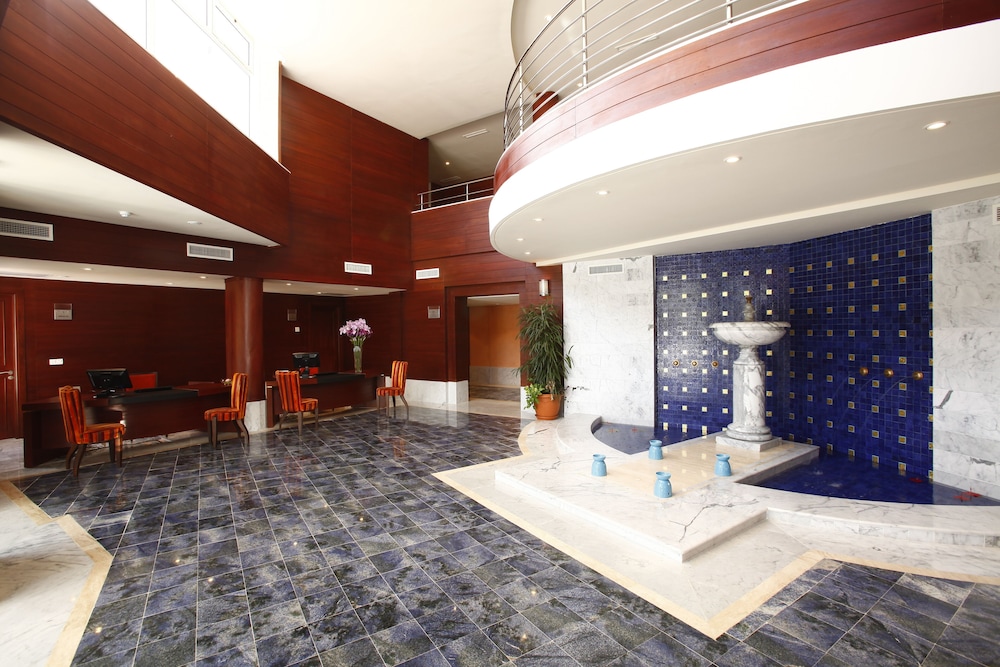 Hotel Tour Khalef — Hotel building in Sousse, Sousse