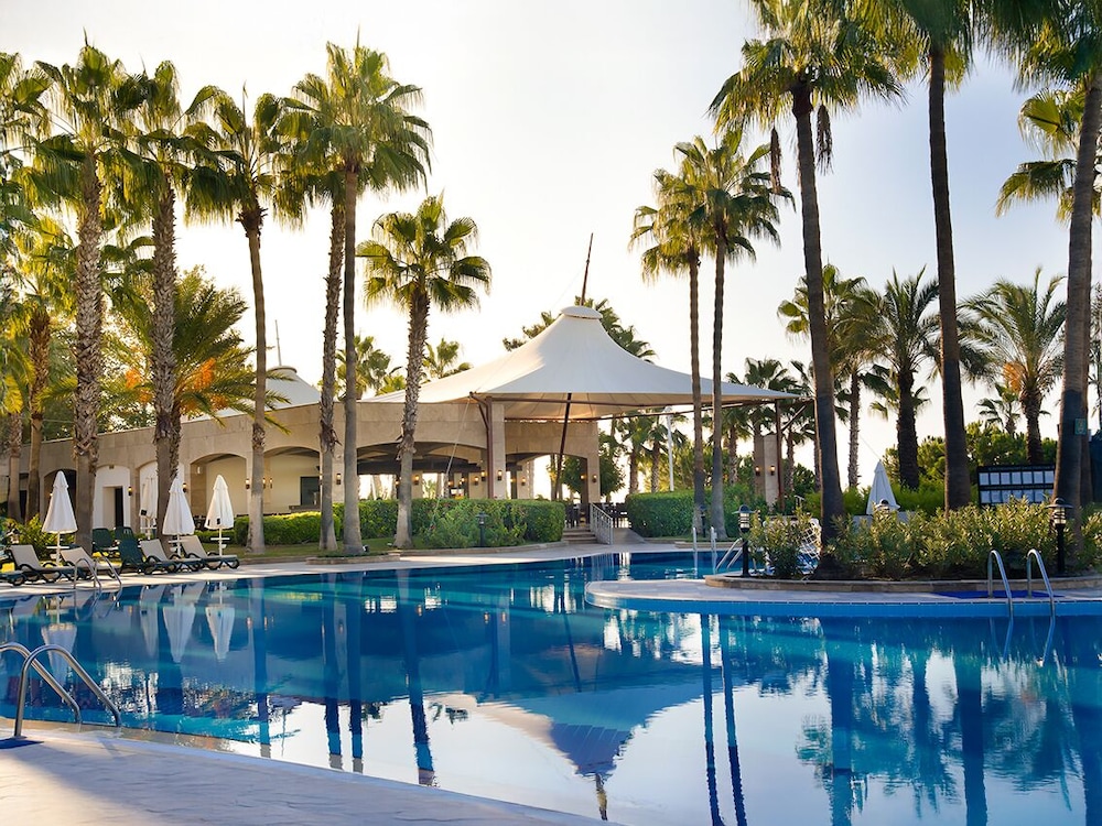 Kamelya Selin Hotel Luxury Resort & SPA — Hotel building in Side