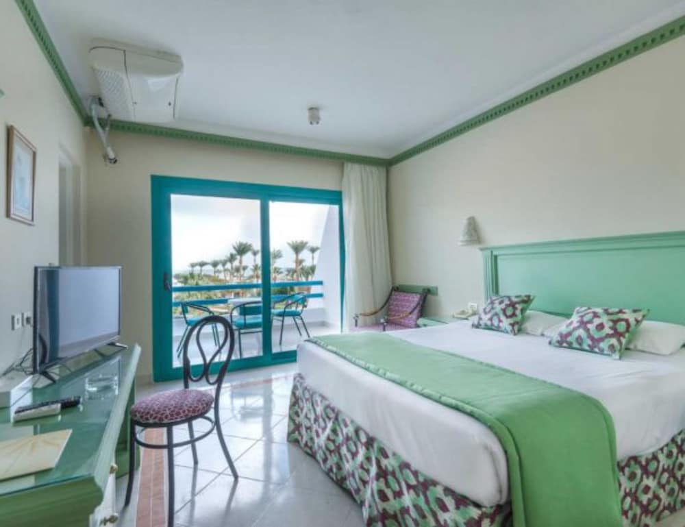Shams Safaga Resort - All inclusive — Hotel rooms in Safaga, Red Sea