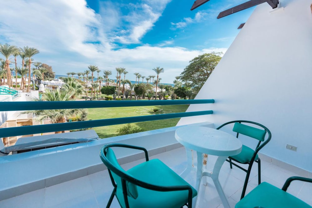 Shams Safaga Resort - All inclusive — Hotel rooms in Safaga, Red Sea