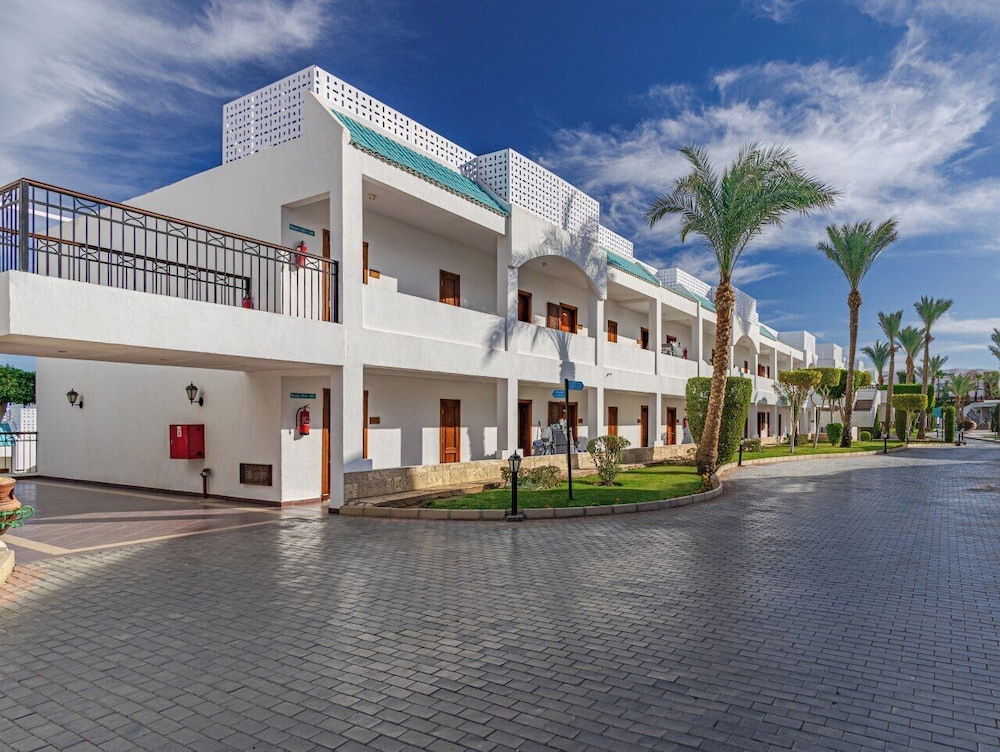 Sultan Gardens Resort — Hotel building in Sharm El Sheikh, Red Sea