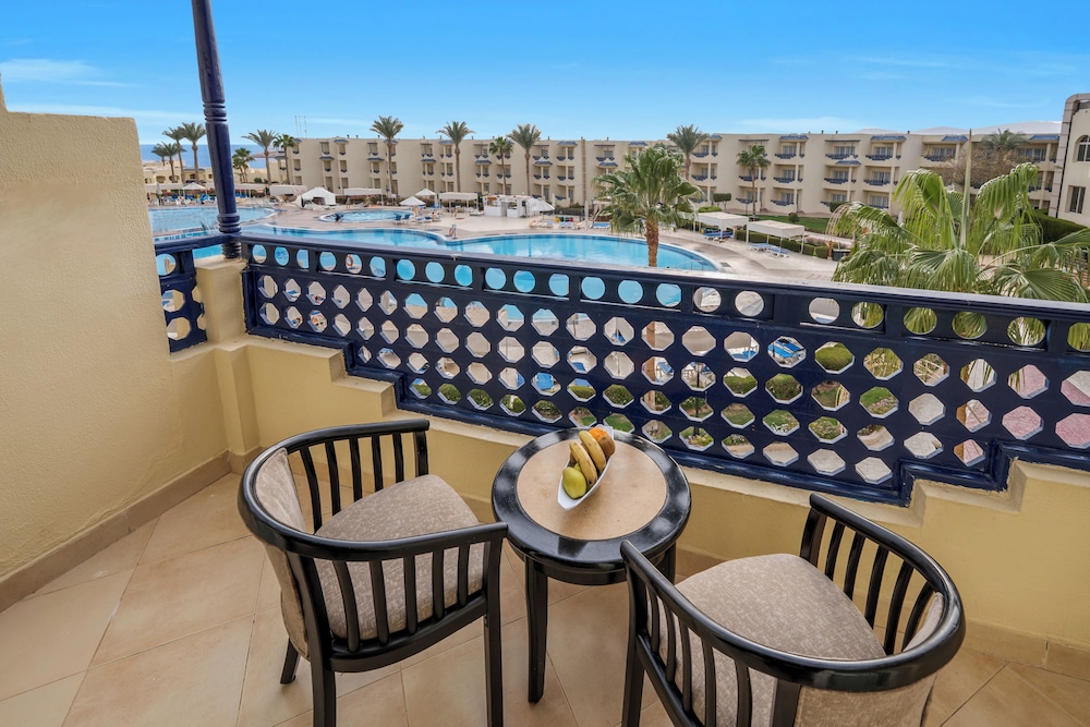 Grand Oasis Resort — Swimming pool in Sharm El Sheikh, Red Sea