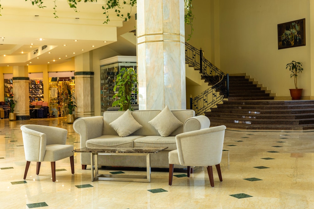 Grand Oasis Resort — Hotel building in Sharm El Sheikh, Red Sea