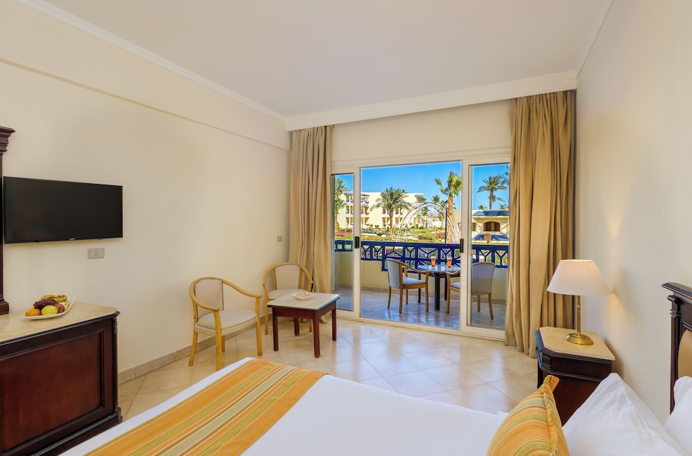 Grand Oasis Resort — Hotel rooms in Sharm El Sheikh, Red Sea