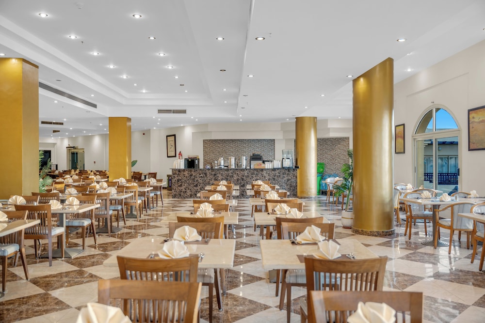 Grand Oasis Resort — Restaurant & bars in Sharm El Sheikh, Red Sea