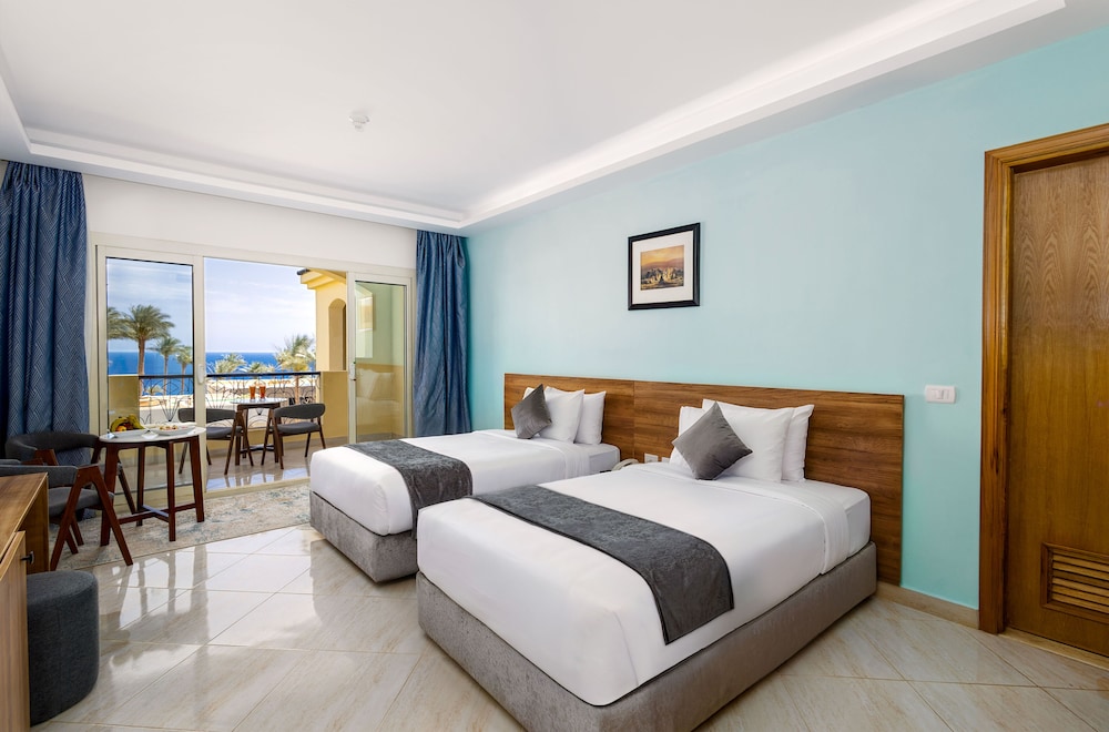 Grand Oasis Resort — Hotel rooms in Sharm El Sheikh, Red Sea