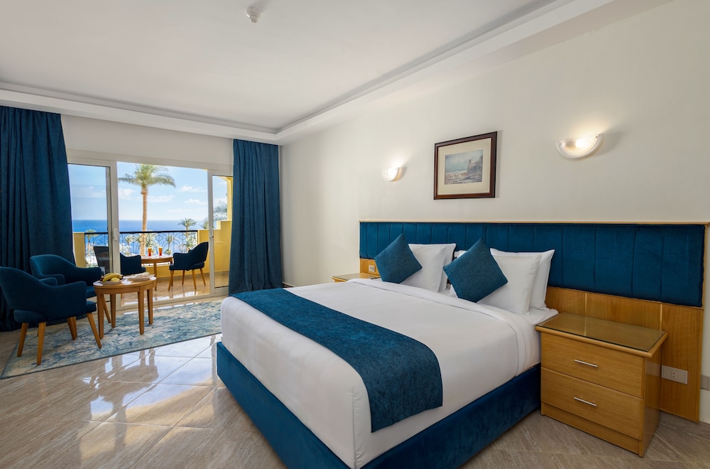 Grand Oasis Resort — Hotel rooms in Sharm El Sheikh, Red Sea