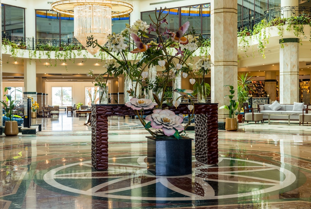 Grand Oasis Resort — Hotel building in Sharm El Sheikh, Red Sea