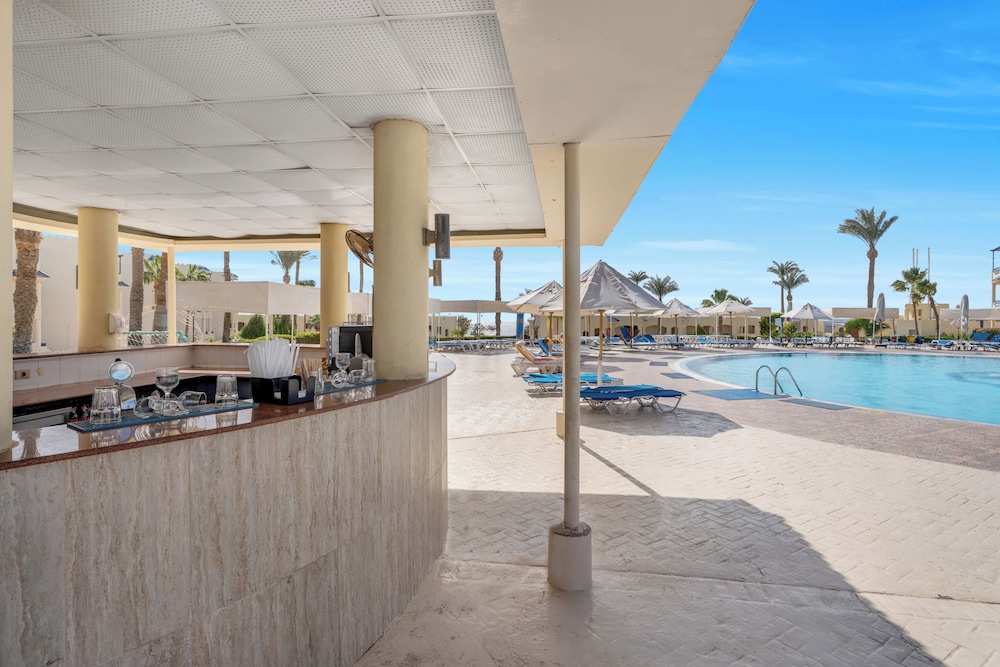 Grand Oasis Resort — Swimming pool in Sharm El Sheikh, Red Sea