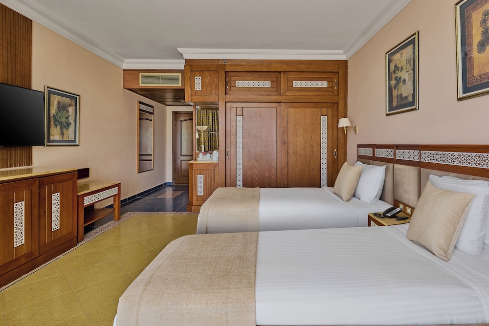 Palm Royale Resort - Soma Bay — Hotel rooms in Soma Bay, Red Sea