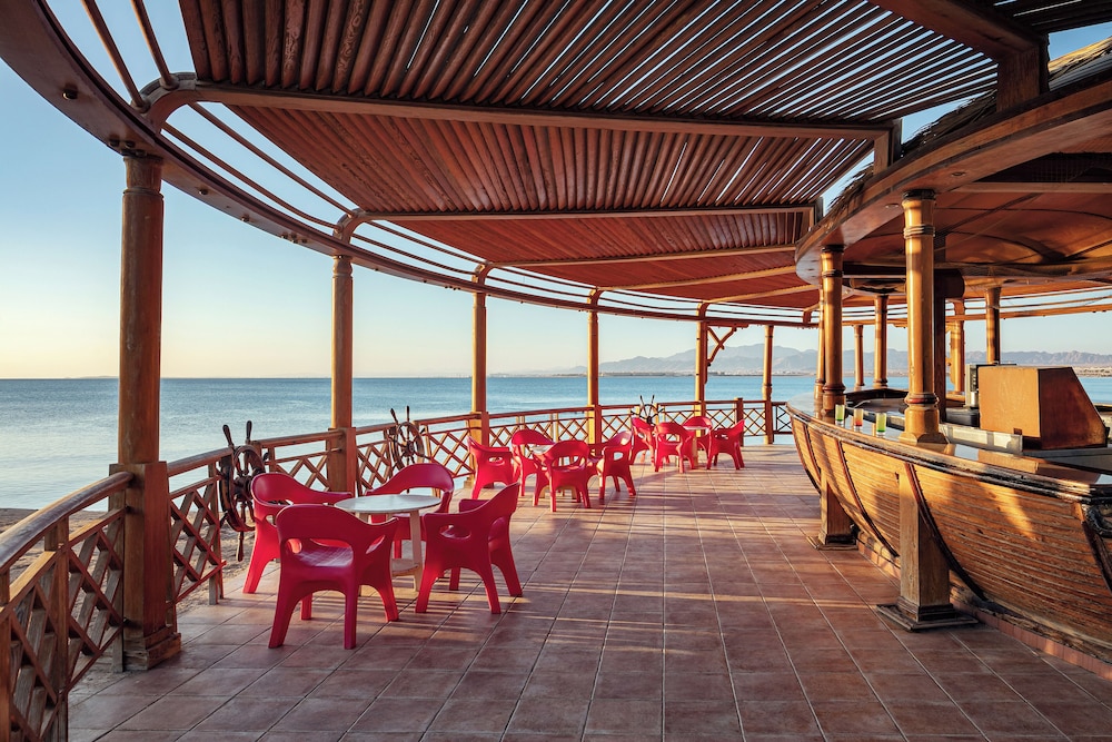 Palm Royale Resort - Soma Bay — Restaurant & bars in Soma Bay, Red Sea