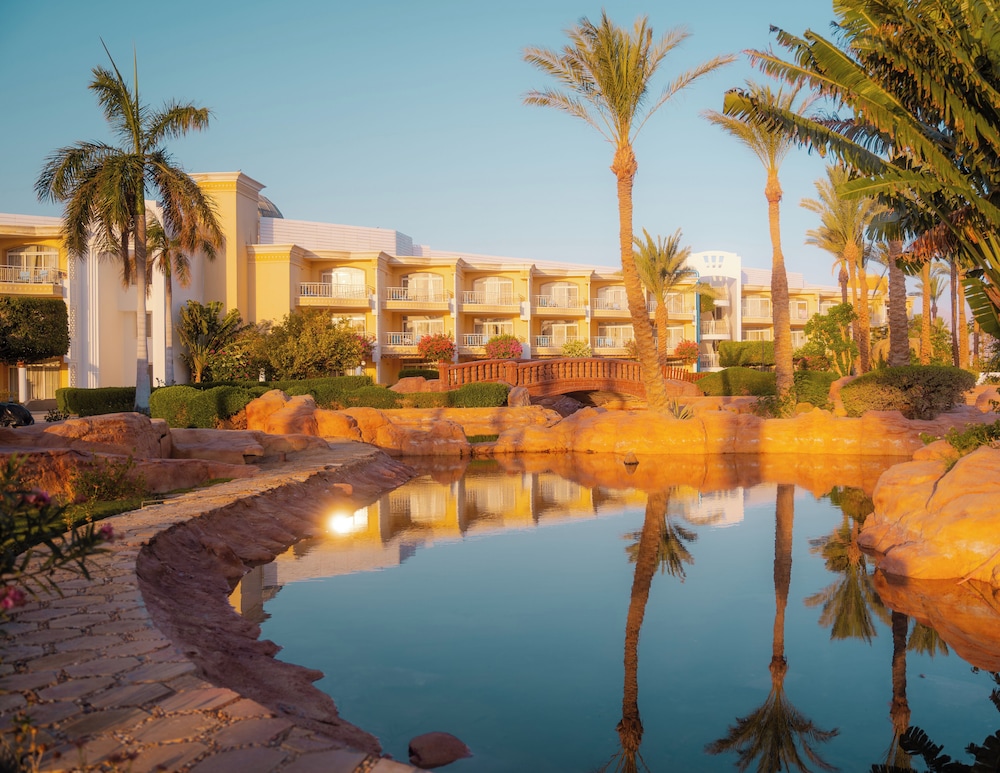 Palm Royale Resort - Soma Bay — Hotel building in Soma Bay, Red Sea