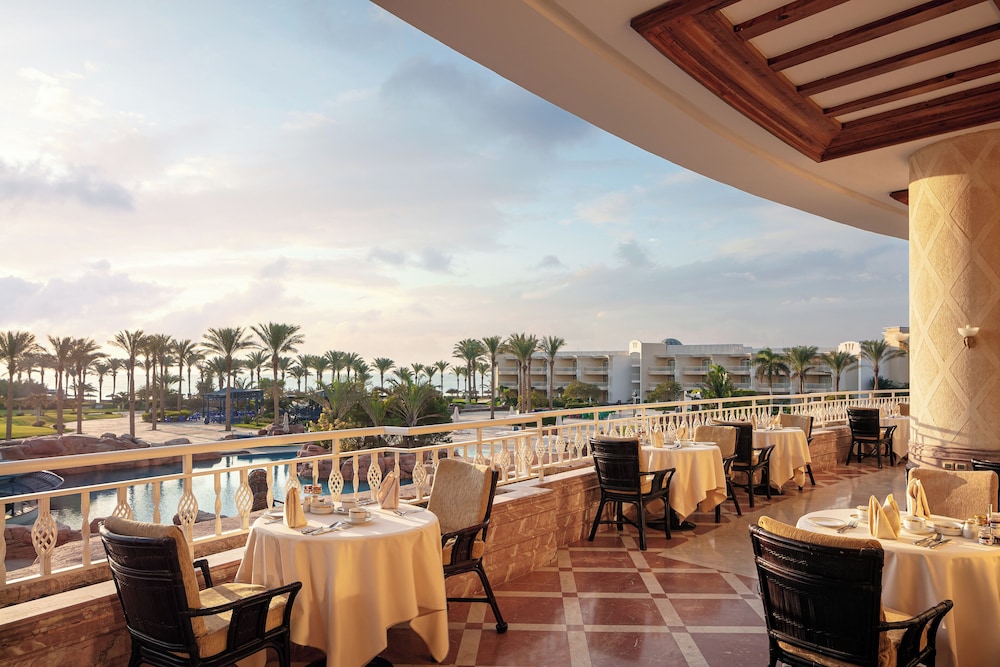 Palm Royale Resort - Soma Bay — Restaurant & bars in Soma Bay, Red Sea