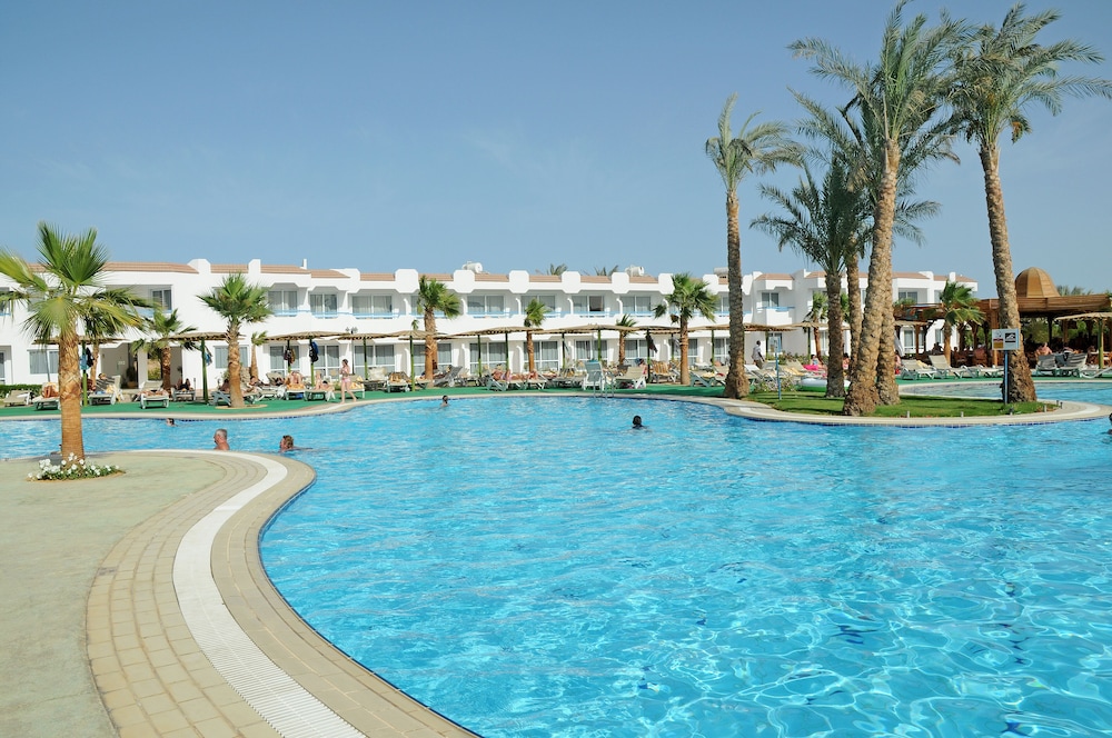 Dreams Vacation Sharm El Sheikh — Swimming pool in Sharm El Sheikh, Red Sea