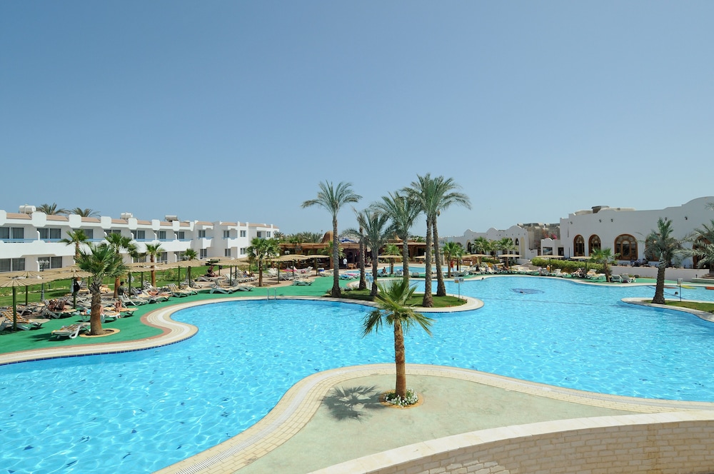 Dreams Vacation Sharm El Sheikh — Swimming pool in Sharm El Sheikh, Red Sea