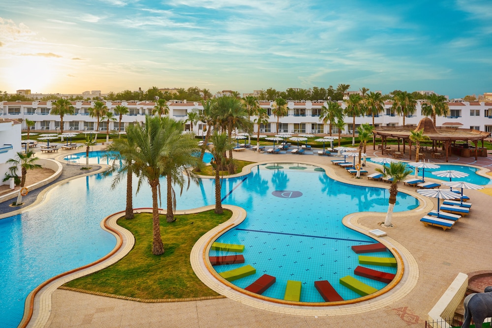 Dreams Vacation Sharm El Sheikh — Swimming pool in Sharm El Sheikh, Red Sea