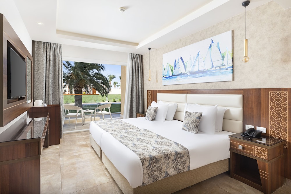 Pickalbatros Royal Moderna Sharm & Aqua Park - All inclusive — Hotel rooms in Sharm El Sheikh, Red Sea