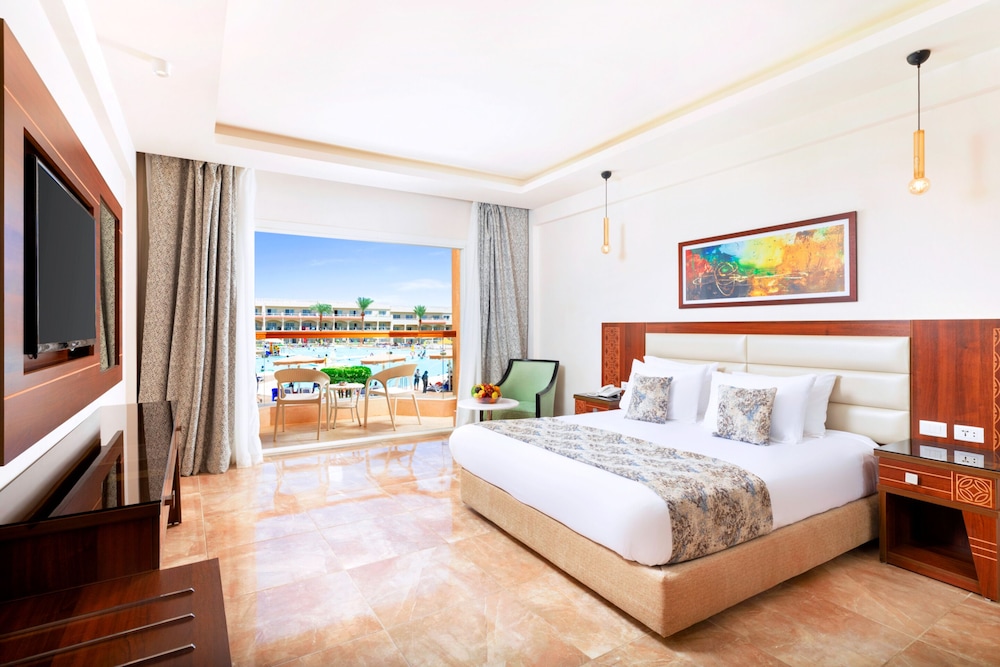 Pickalbatros Royal Moderna Sharm & Aqua Park - All inclusive — Hotel rooms in Sharm El Sheikh, Red Sea