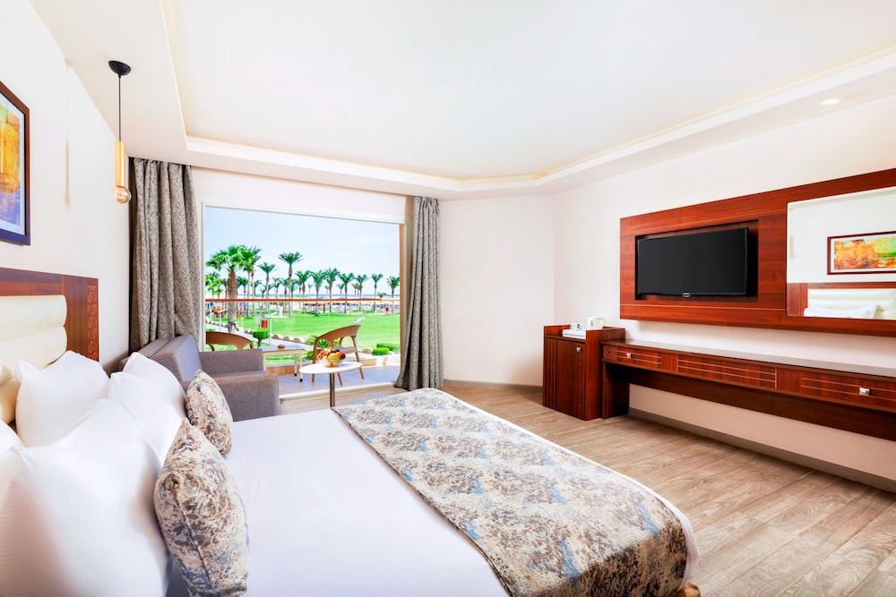 Pickalbatros Royal Moderna Sharm & Aqua Park - All inclusive — Hotel rooms in Sharm El Sheikh, Red Sea