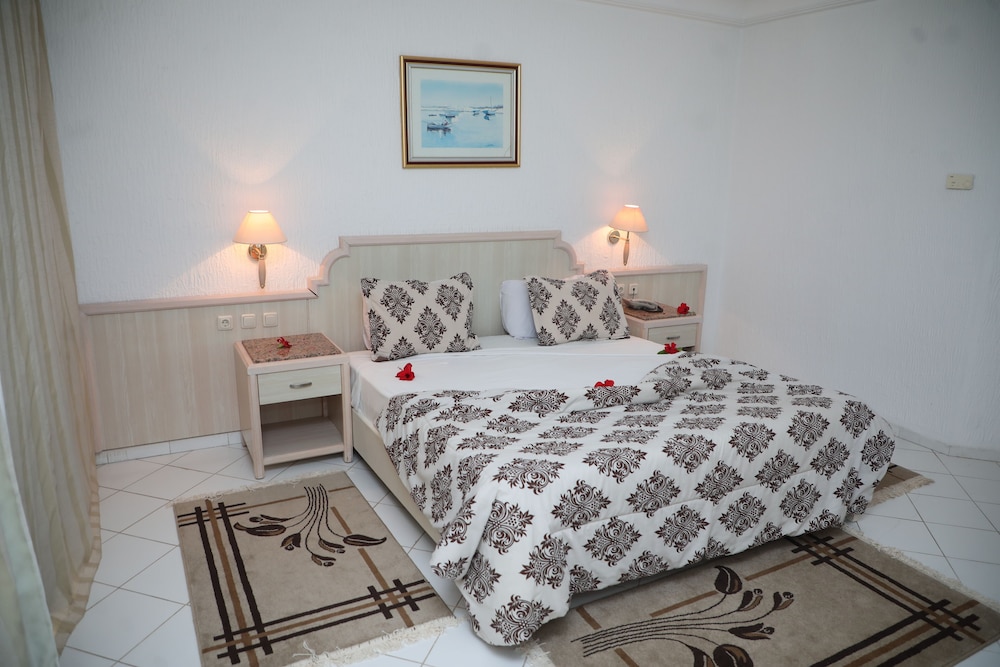 Hotel Royal Jinene — Hotel rooms in Sousse, Sousse