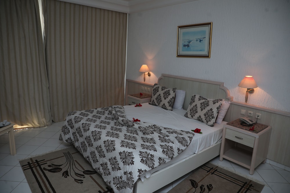 Hotel Royal Jinene — Hotel rooms in Sousse, Sousse